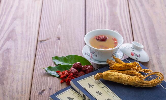 桑葚玫瑰花菊花枸杞泡水能改善失眠吗-玫瑰菊花桑椹茶的功效网—知名的桑葚干与玫瑰花菊花杞子冲水好吗网站,分享玫瑰菊花桑葚茶的功效知识